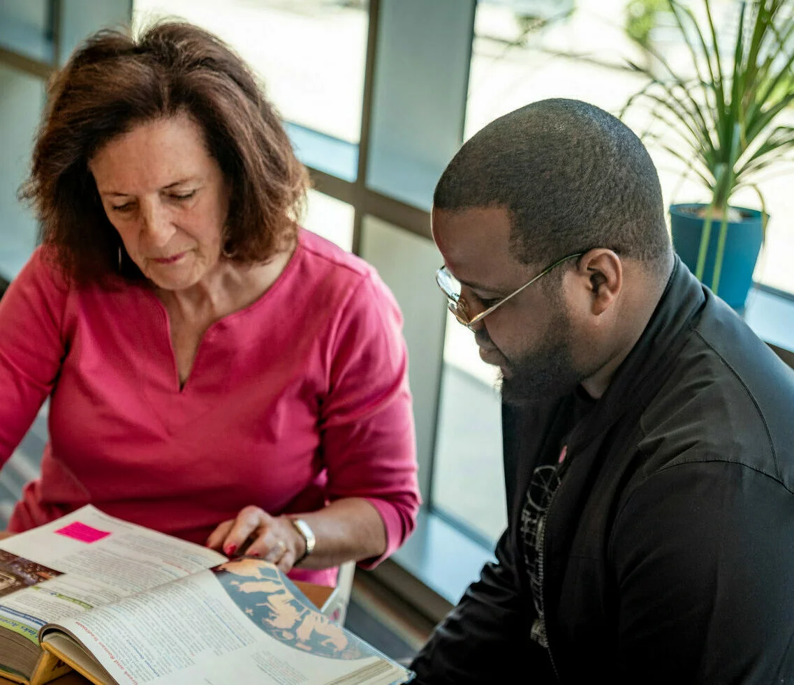 Adult learner Deron and tutor Diane